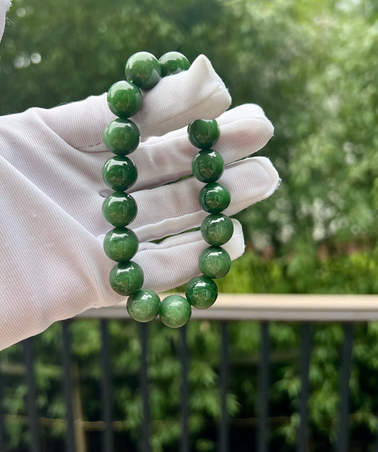Certified Natural Siberian green nephrite Bracelet/micro chatoyant spinach green bracelet 精品俄料 老矿 菠菜绿肉底起荧光 微猫眼 碧玉手链 满绿 #0318