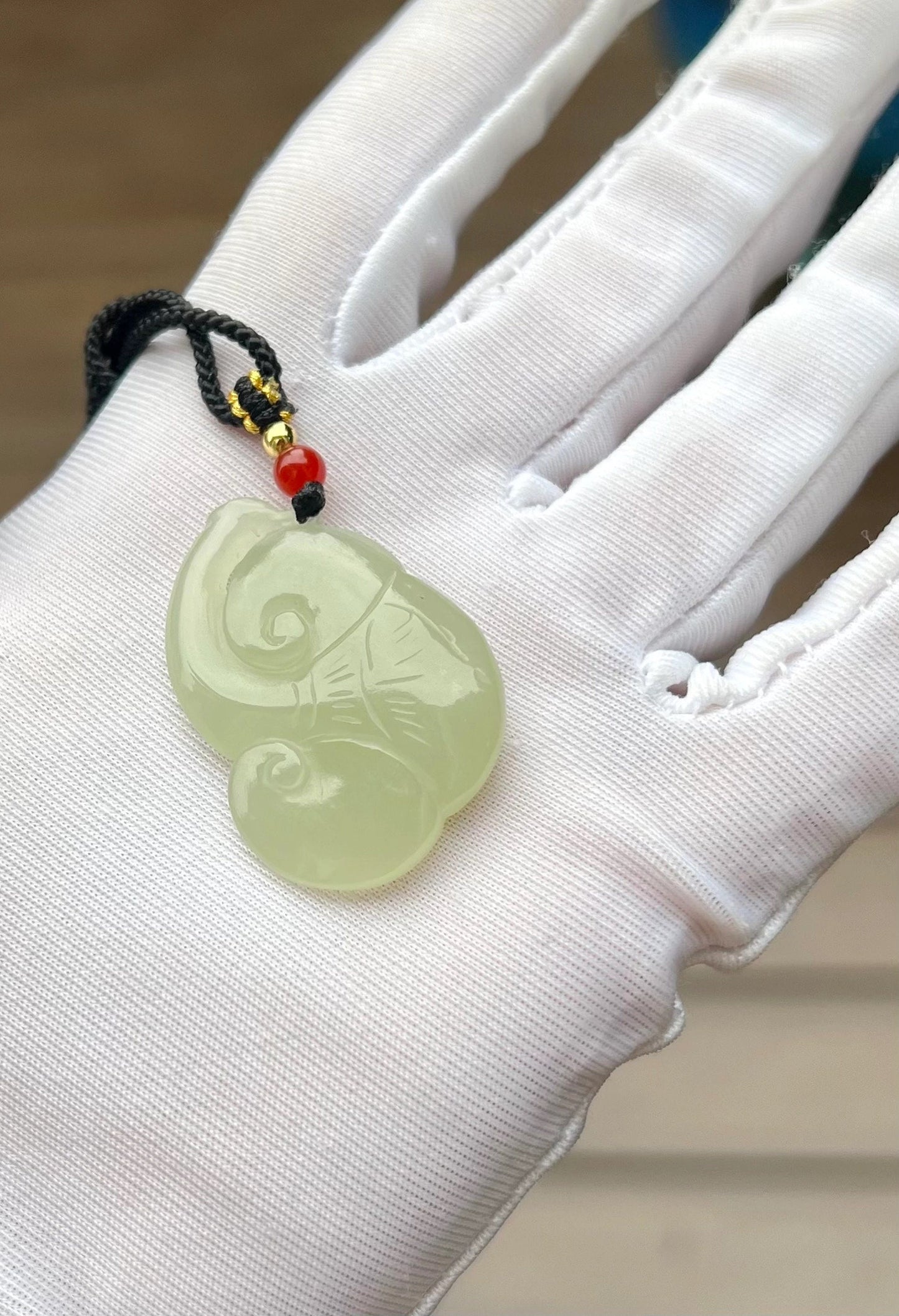 Certified natural Hetian jade /Qinghai old mine Qingshui nephrite/light green nephrite carved Ruyi pendant necklace天然和田玉 青海晴水玉雕刻祥云如意吊坠 #4495