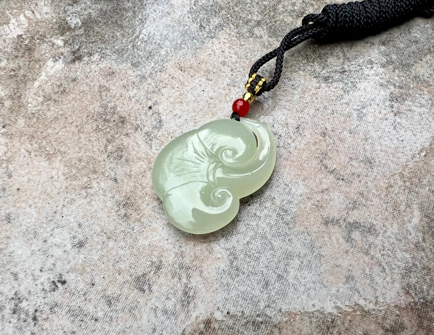 Certified natural Hetian jade /Qinghai old mine Qingshui nephrite/light green nephrite carved Ruyi pendant necklace天然和田玉 青海晴水玉雕刻祥云如意吊坠 #4495