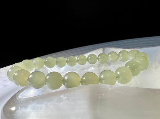 High quality Certified Natural old mine Hetian jade nephrite Bracelet/chatoyant light green color bracelet 青海老矿和田玉 猫眼 高冰浅晴水 手串 润糯起胶出油#1162