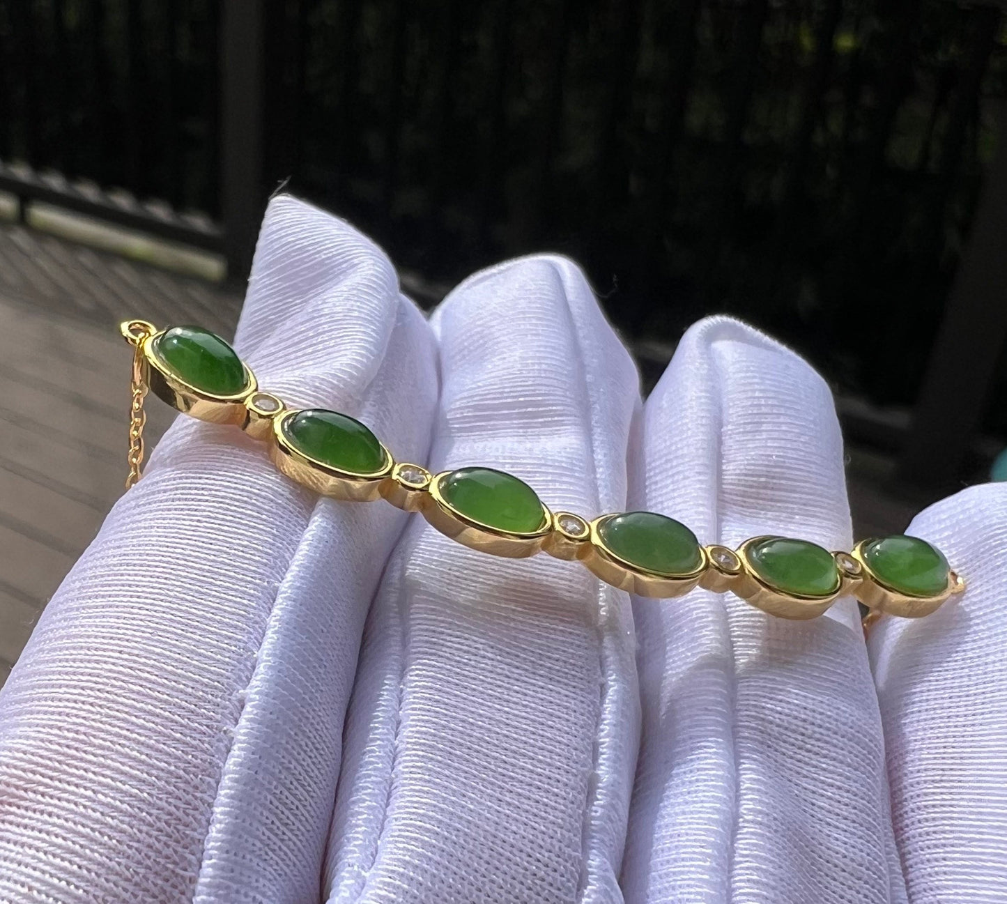 Certified Natural Siberian apple green nephrite Pendant , S925 necklace marquise shaped green nephrite天然精品和田玉纯银镶嵌俄料碧玉苹果绿 新中式微笑项链#6063#6064