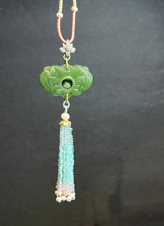 Certified Natural Hetian jade Siberian green Nephrite Carved Ruyi lock/ Spinach green nephrite Ruyi pendant necklace天然精品俄料碧玉菠菜绿灵动如意锁吊坠 项链