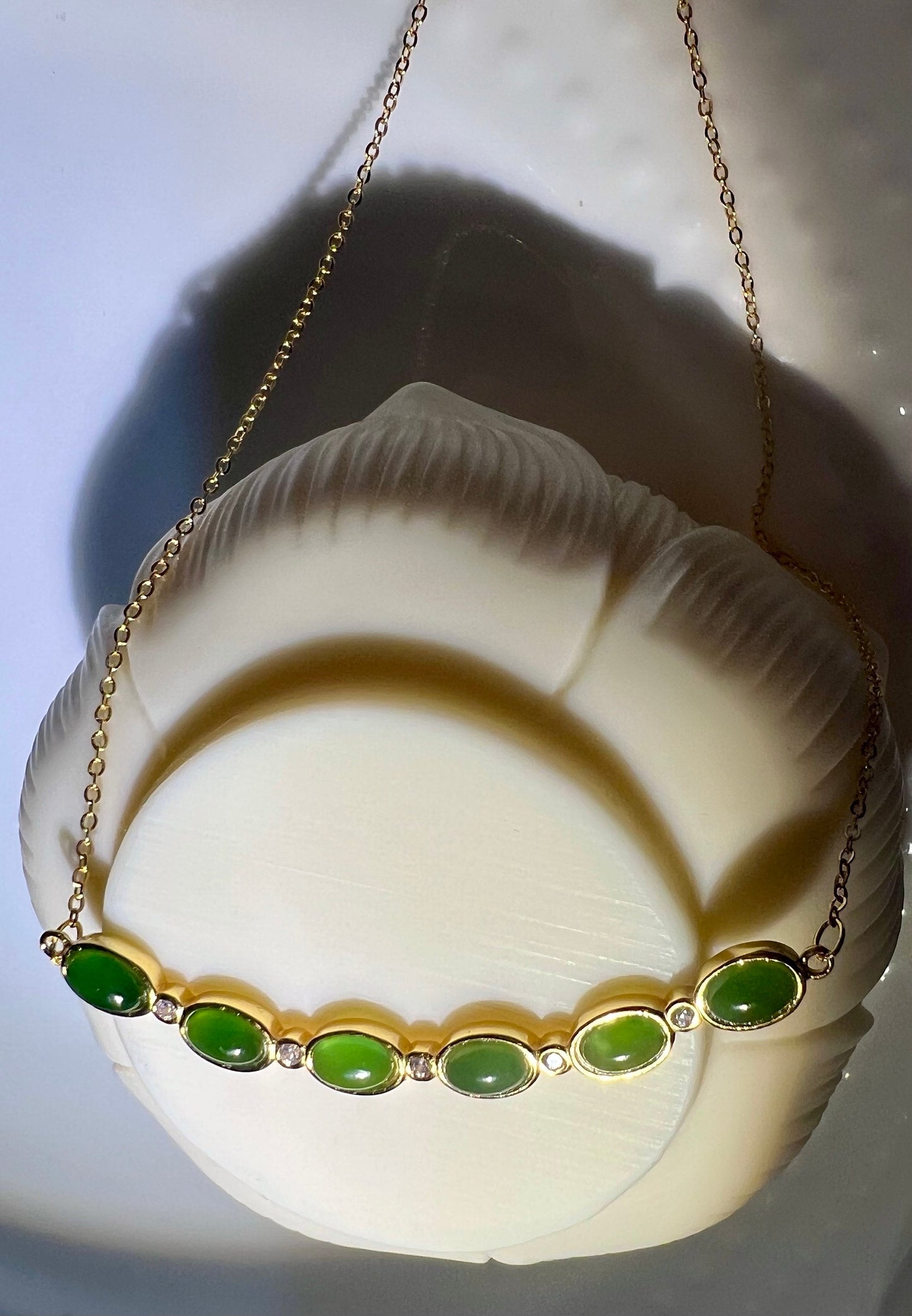 Certified Natural Siberian apple green nephrite Pendant , S925 necklace marquise shaped green nephrite天然精品和田玉纯银镶嵌俄料碧玉苹果绿 新中式微笑项链#6063#6064