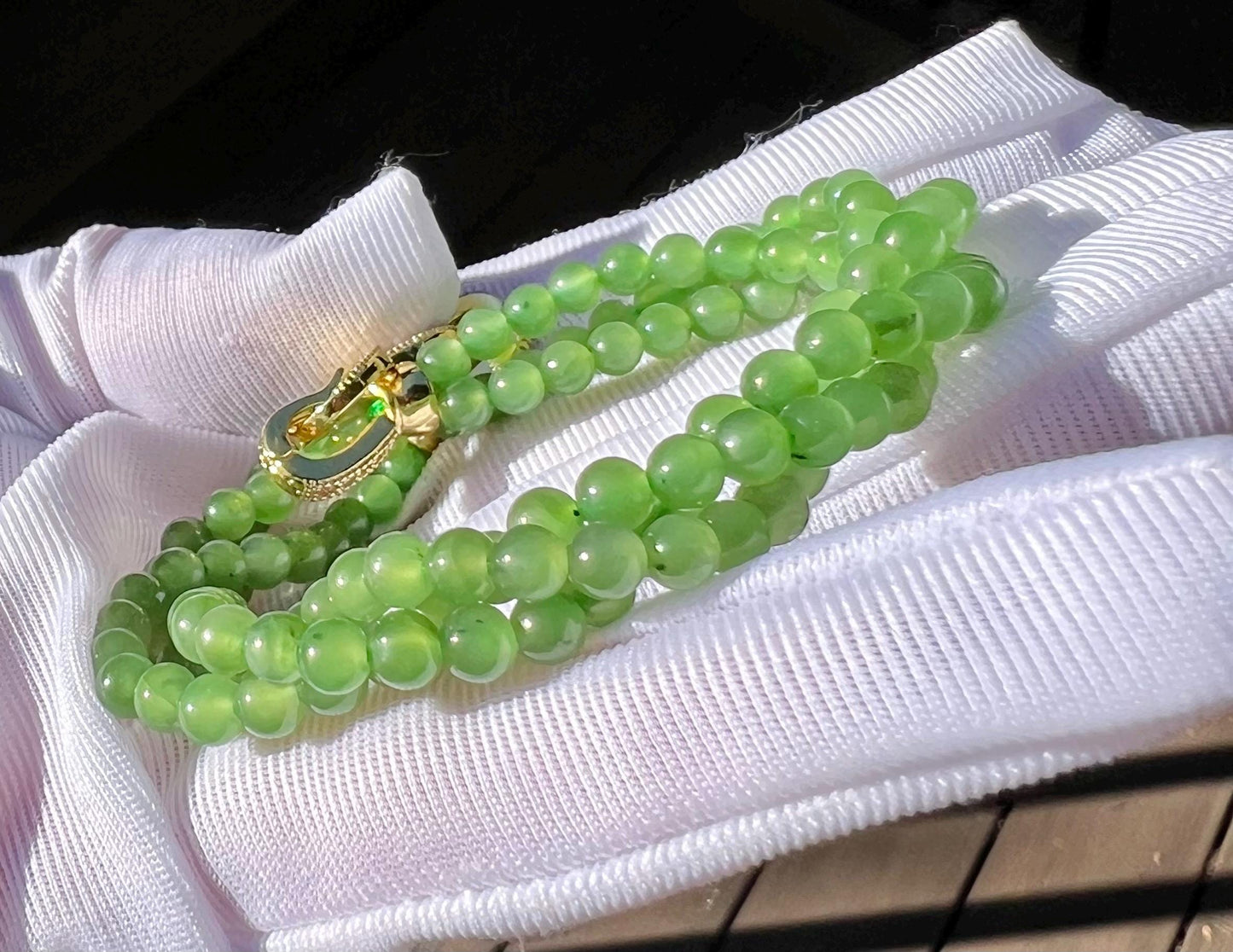 Certified Natural hetian jade Siberian Green Nephrite/three-wrap twist bracelet/adjustable length 天然精品和田玉 俄料碧玉 嫩果绿三圈小米珠麻花手链 #0132 扭扭手链