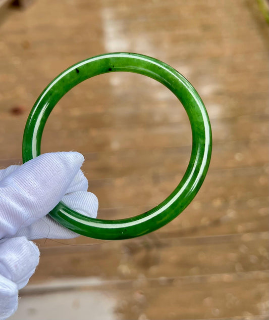 60.4mm Certified Natural hetian jade Siberian  green nephrite Bangle/oily bright green nephrite 天然和田玉  俄料碧玉手镯 阳绿 苹果绿 圆条手镯 美人条 #0634