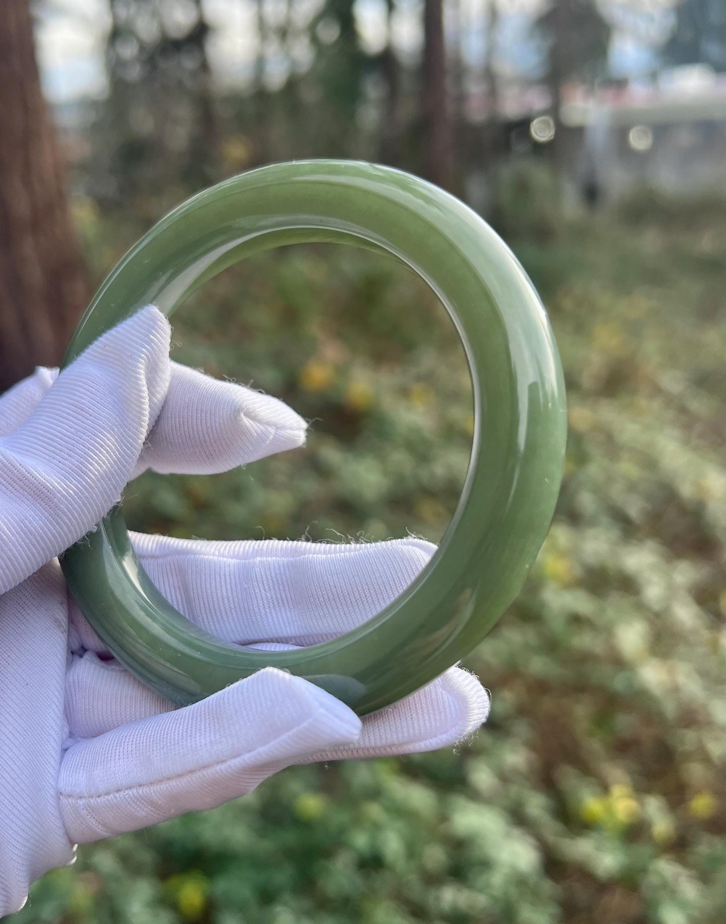 60.5mm Certified natural hetian jade /greenish blue Nephrite bangle/ bracelet/天然和田玉 且末青玉手镯  蓝青玉带糖正圈手镯 平安镯 #0790 油润