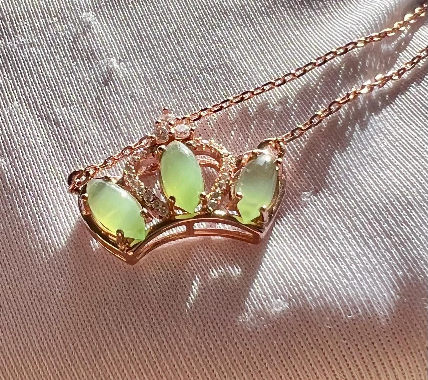 Certified natural  hetian jade Siberian chatoyant green nephrite Pendant, Sterling Silver necklace天然和田玉 俄料碧玉 猫眼果绿 银镶吊坠 项链#0044