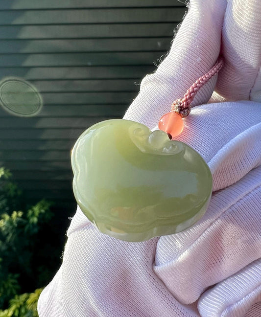Certified natural Hetian jade Qinghai green tea color Qingshui nephrite Carved Ruyi lock/ Ruyi pendant necklace天然和田玉 青海晴水色平安如意锁吊坠#1762 茶晴色
