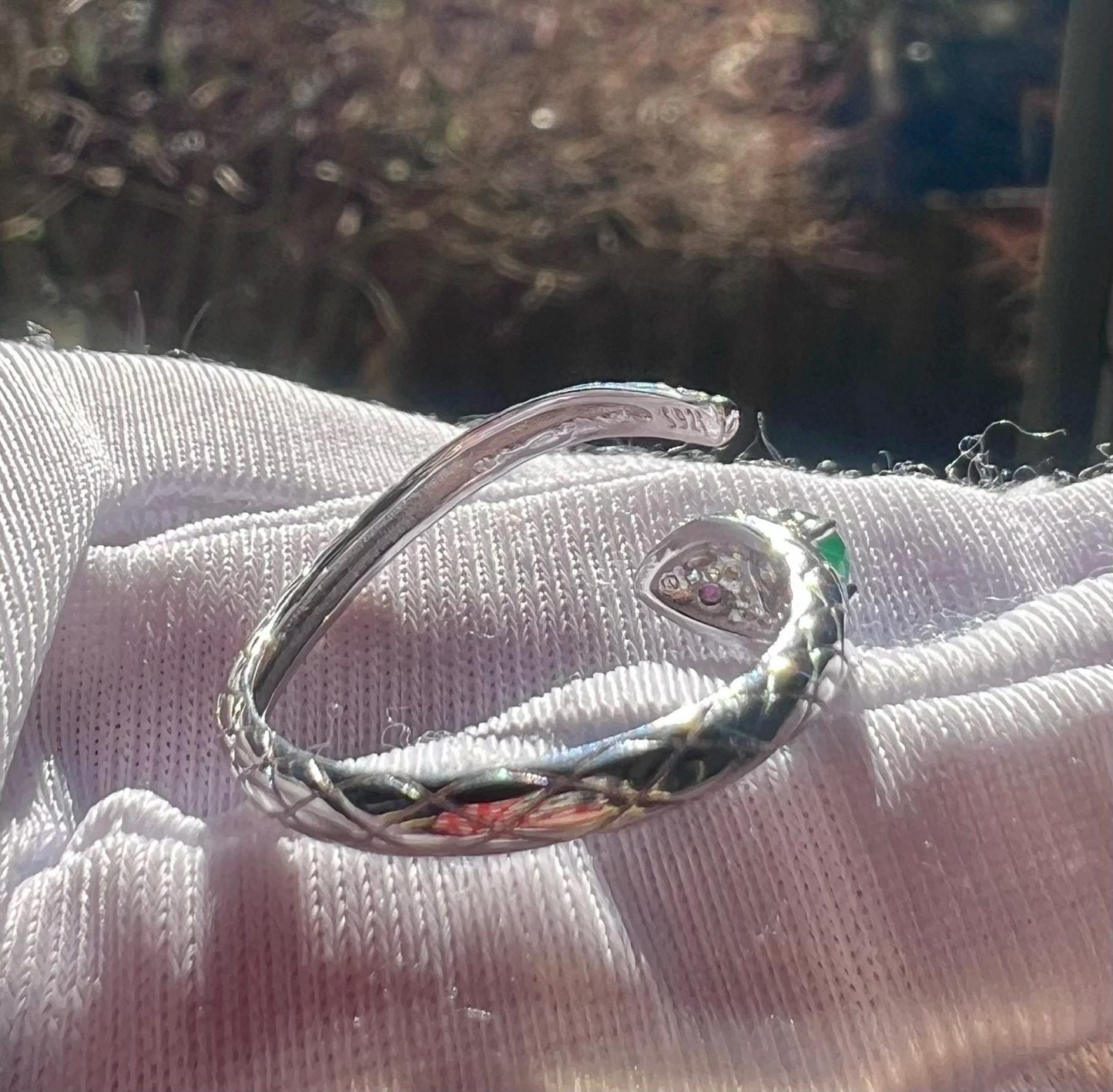 Certified natural Grade A Green Jade ring / green Jadiete inlaid ring, snake shape/ sterling silver天然A货翡翠 危料阳绿翡翠戒指 满绿 纯银蛇形戒 起胶起荧光#0093