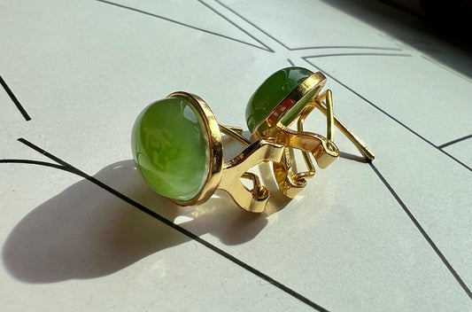 Certified natural nephrite green jade/green nephrite oval shaped earrings/S925 clip on earrings 天然碧玉蛋面耳环  纯银耳扣#0357 果阳绿