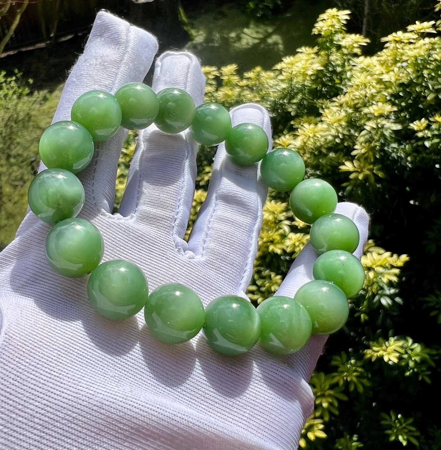 12mm Certified natural nephrite green jade/vivid chatoyant green nephrite Bracelet天然精品软玉 碧玉手串 夹层料碧玉 粉青猫眼#1810 细糯油