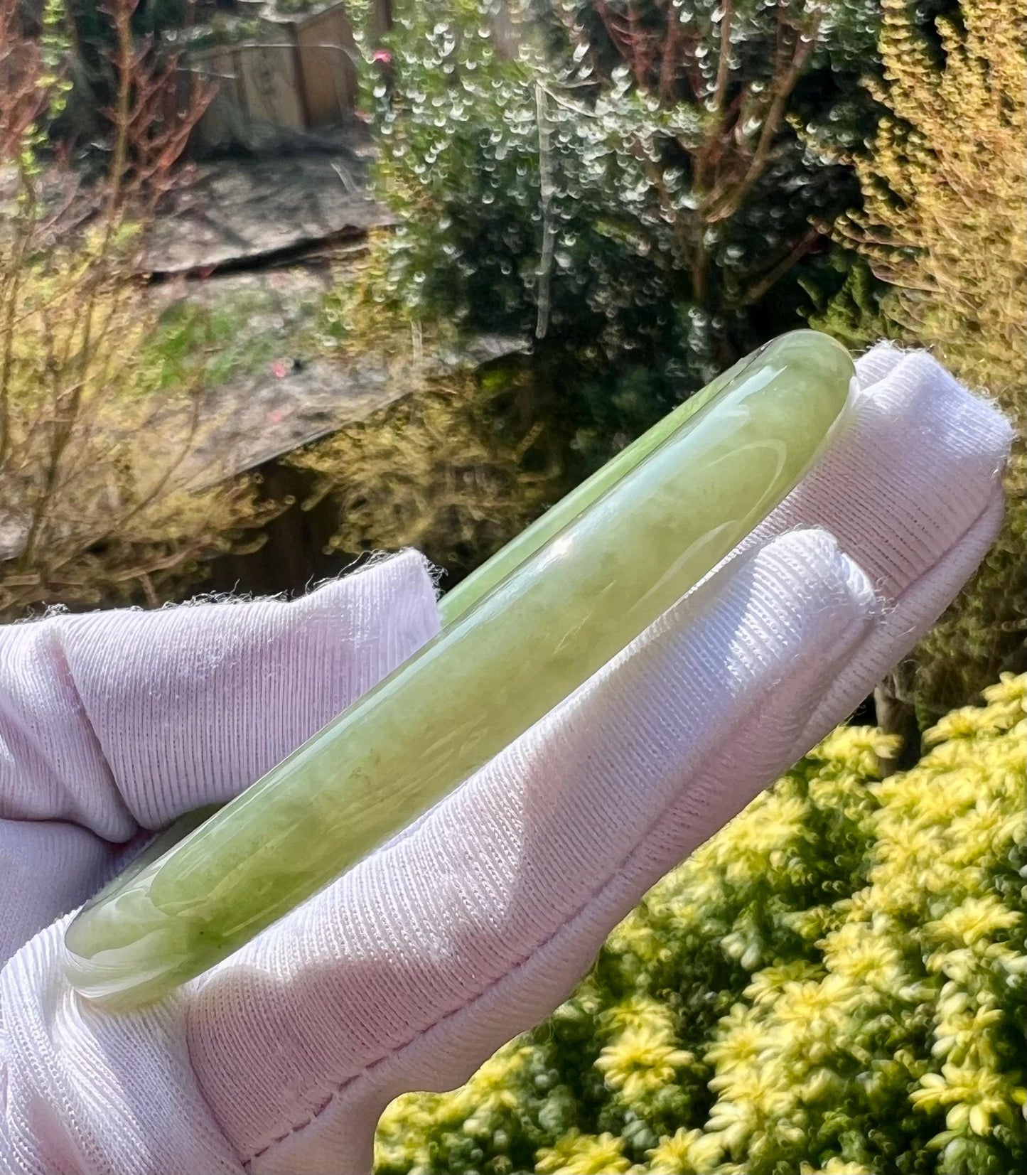 59.9mm Certified natural icy light green with emerald green nephrite Bangle 天然晴水玉带翠  细圆条手镯 美人条 冰润起莹光 #0742