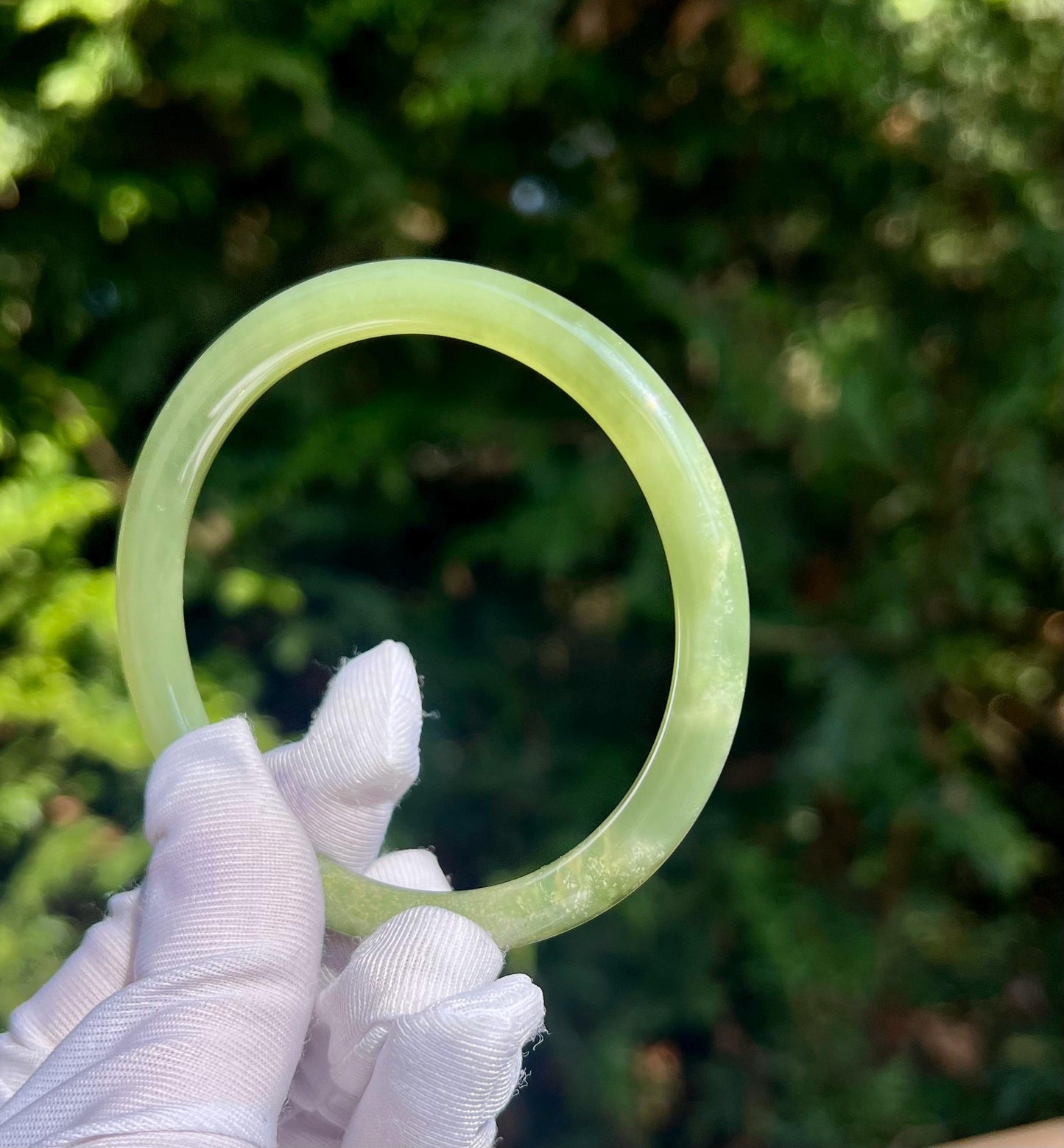 59.5mm Certified natural icy lake green with emerald green nephrite Bangle 天然软玉 湖水绿带翠  细圆条手镯 美人条 冰润起莹光 #0809