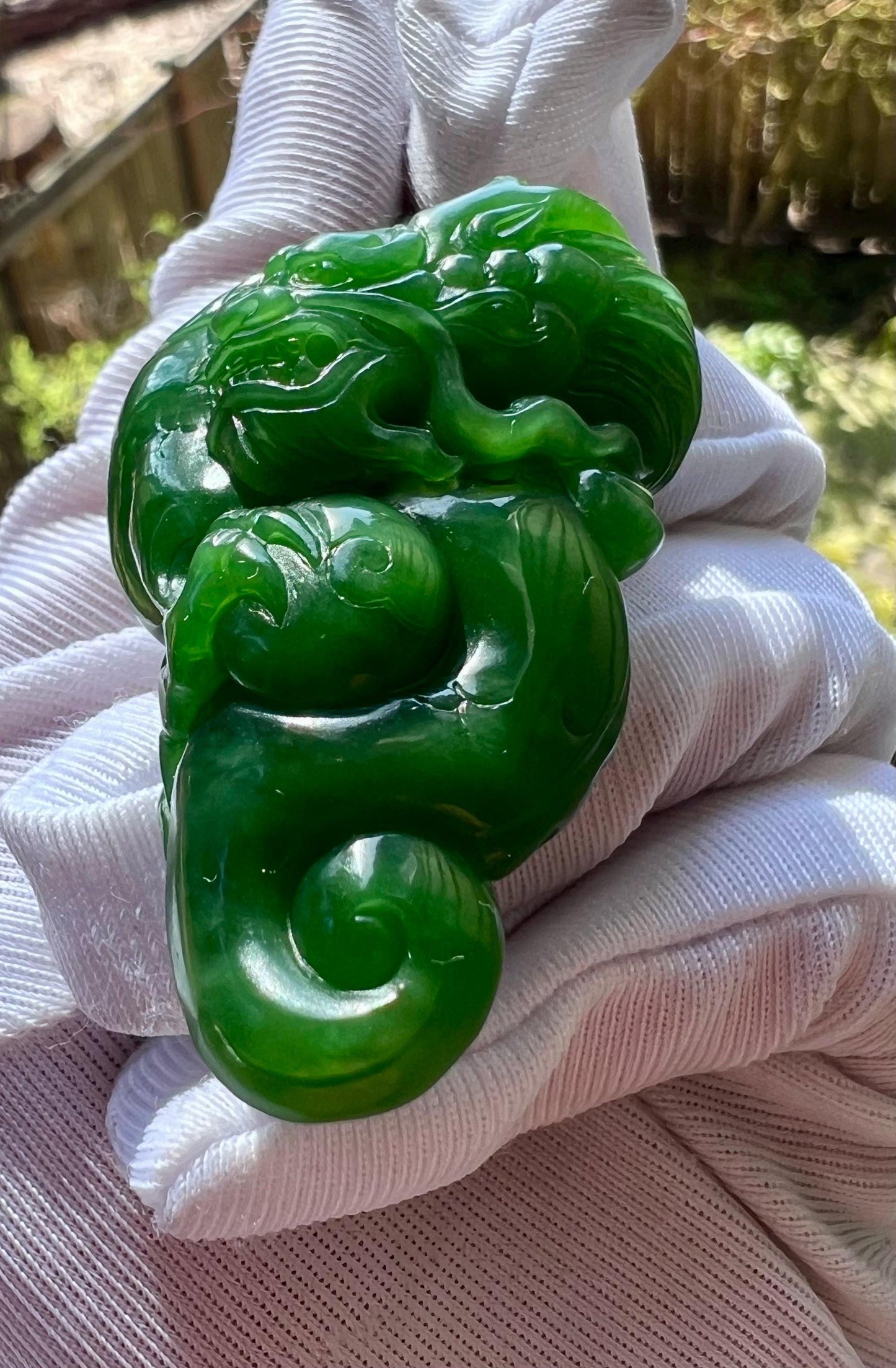 Certified natural nephrite green jade/ green nephrite carved dragon pendant necklace/old mine rich green nephrite天然碧玉 老鹅料雕刻龙吊坠 手把#5733