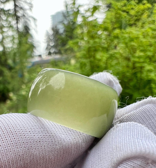 17.7mm Certified natural jade/Avocado green Nephrite ring / lucky band ring 天然软玉 牛油果绿 轮胎圈指环 扳指 戒圈#4008  US size6.5–7