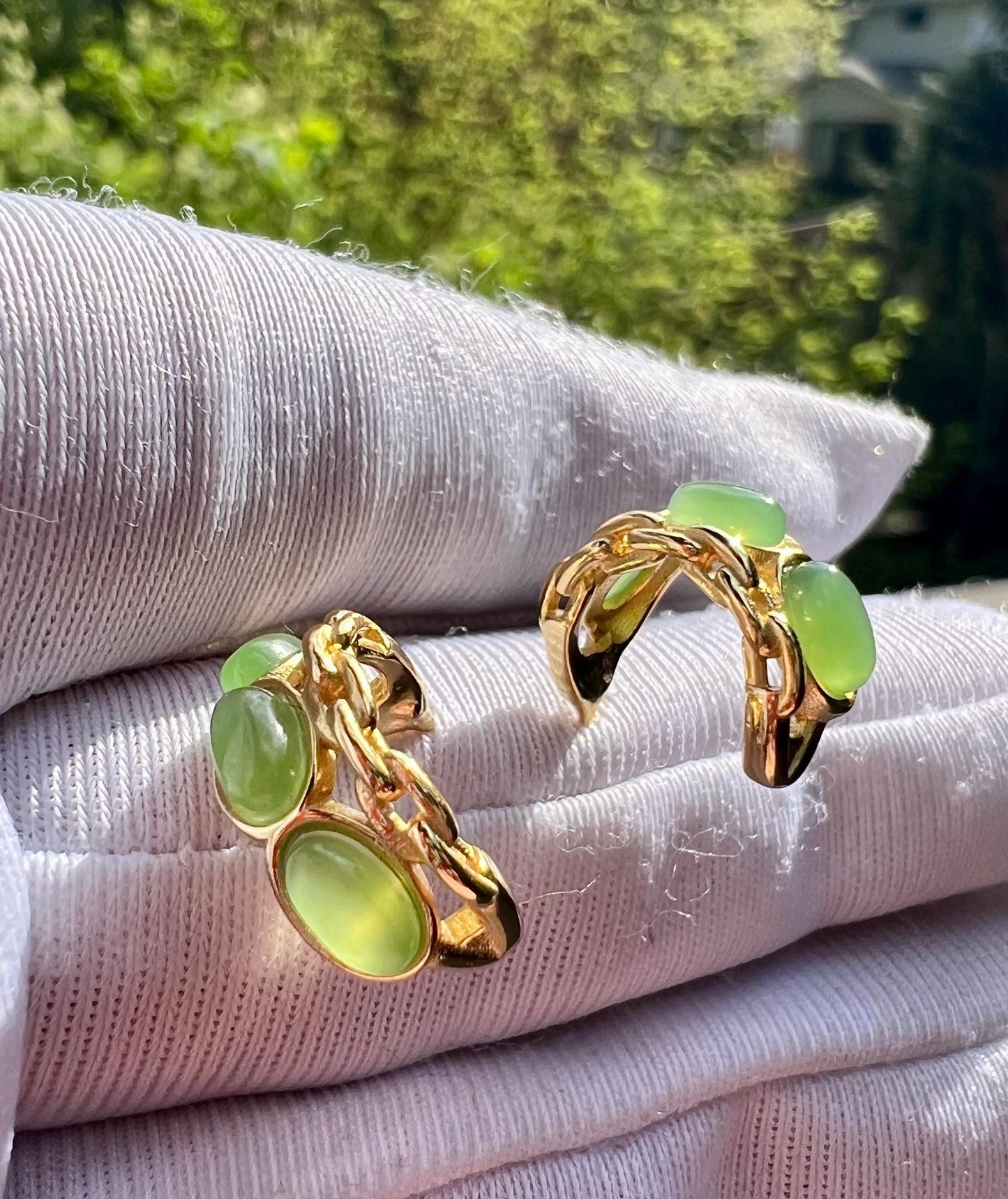 Certified natural nephrite green jade/green nephrite half hoop earrings/S925 stud earrings 天然碧玉耳环  半圆形纯银耳钉#0082 果阳绿起莹光起猫