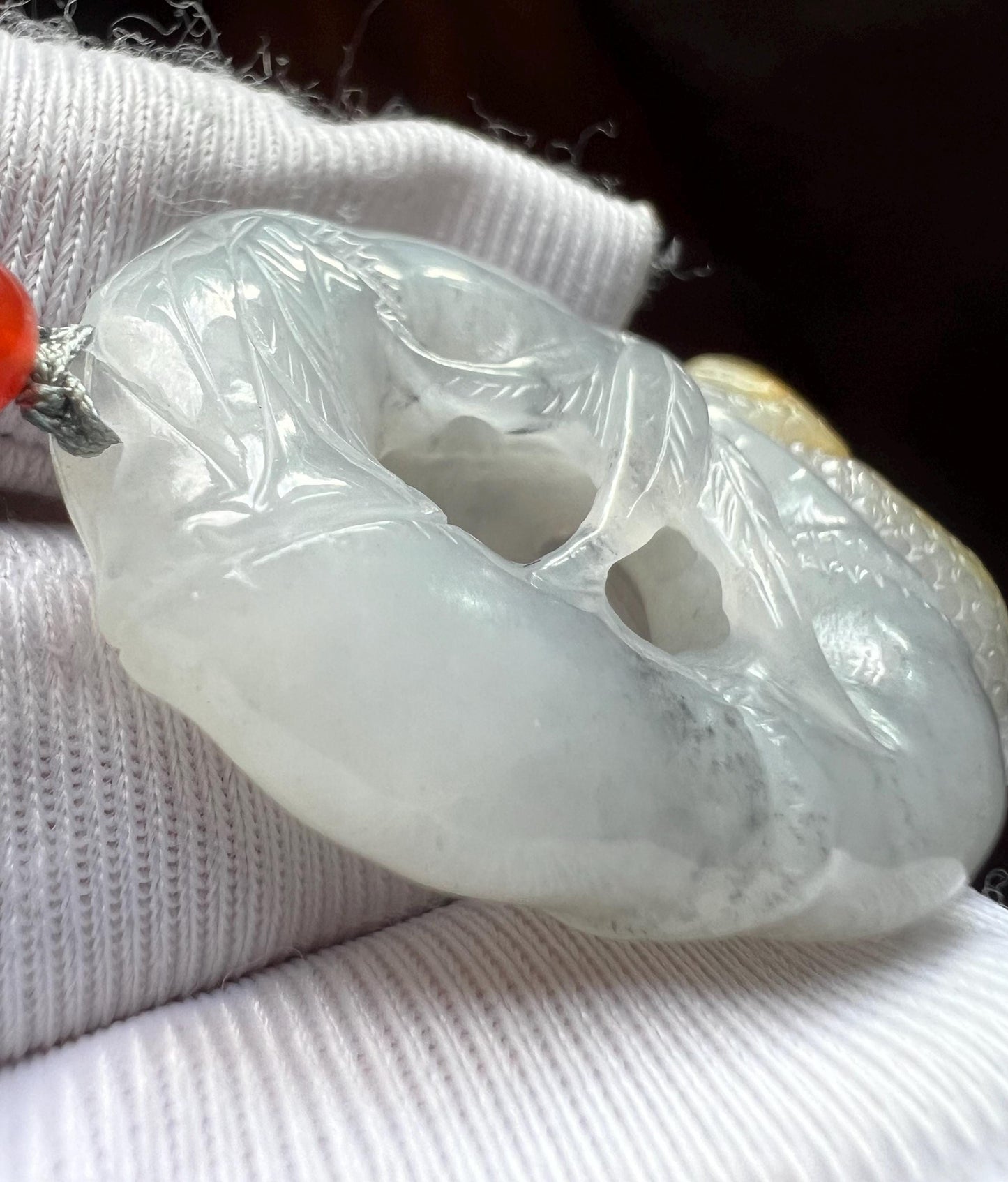 Certified natural jade/ Nephrite pebble carved bamboo and golden toad pendant/natural yellow color/天然软玉 籽料白玉点墨竹节金蟾吊坠 #5413 天然黄沁
