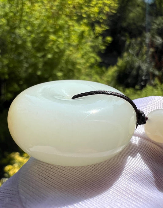 Certified natural jade/brown White Nephrite donut pendant/circle safety pendant/light brown  天然精品糖白玉 平安扣 吊坠  项链 #7402 一口黄金糖