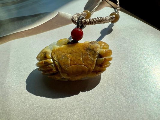 Certified natural jade/ Nephrite carved crab pendant/natural yellow skin/ 天然软玉 玉龙籽料雕刻螃蟹吊坠 #5410 天然黄沁 八方来财