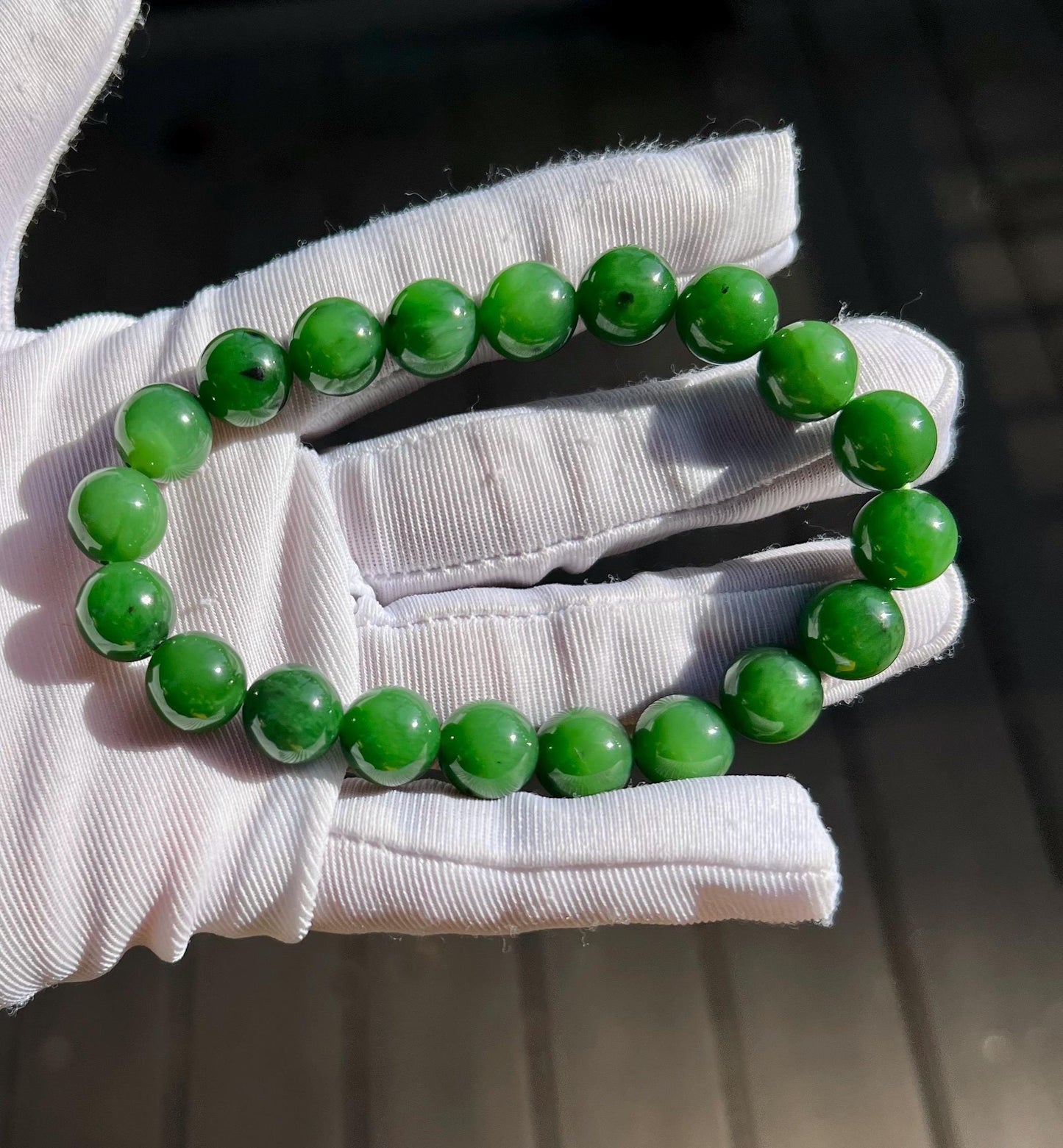 9.9mm Certified natural nephrite green jade/Siberian green nephrite bracelet /rich bright green/old mine nephrite 天然老俄料碧玉手串  浓阳绿 色标绿#4176