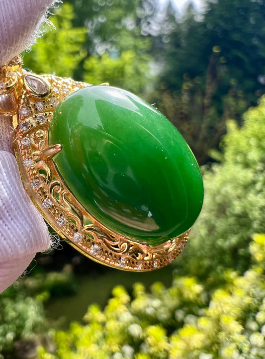 Certified natural nephrite green jade/green nephrite oval pendant/ sterling silver pendant/necklace /天然 碧玉 吊坠 冰底辣菠菜绿/纯银镶嵌 吊坠 项链#3668