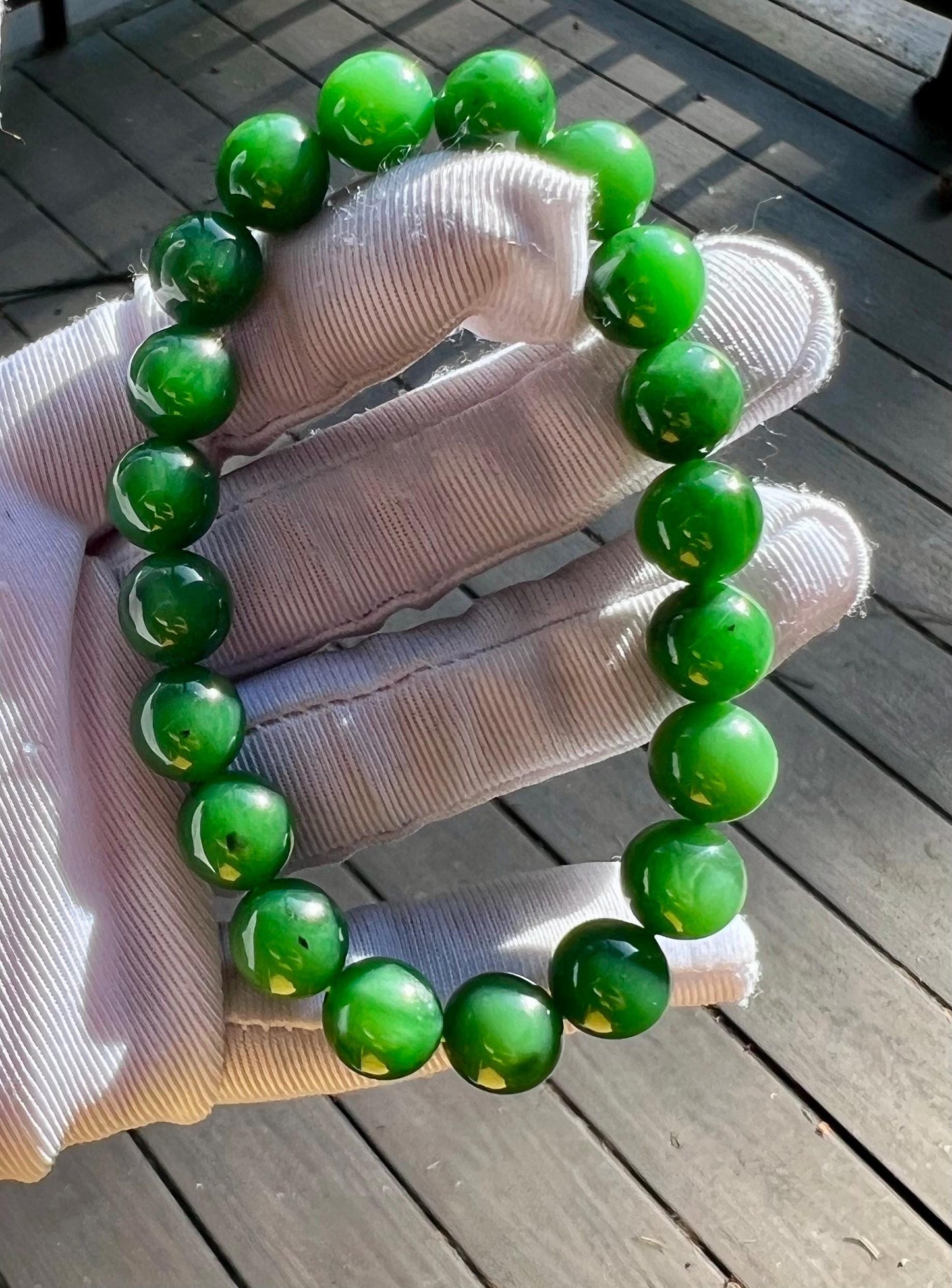 9.9mm Certified natural nephrite green jade/Siberian green nephrite bracelet /rich bright green/old mine nephrite 天然老俄料碧玉手串  浓阳绿 色标绿#4176