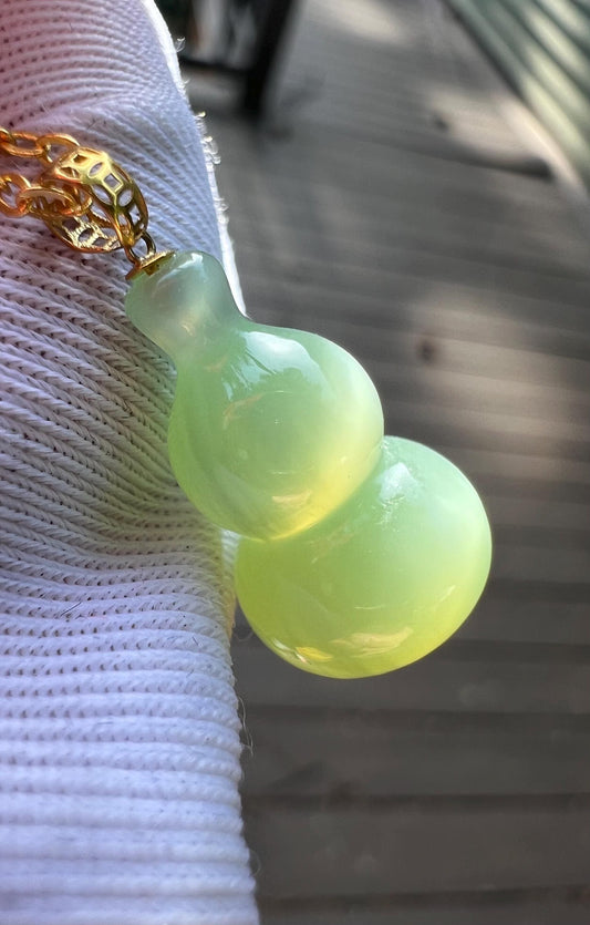 Certified natural nephrite green jade/Siberian light bluish green nephrite/ gourd pendant necklace/chatoyant nephrite天然碧玉 粉青 猫眼 葫芦吊坠项链18k金扣头#1725