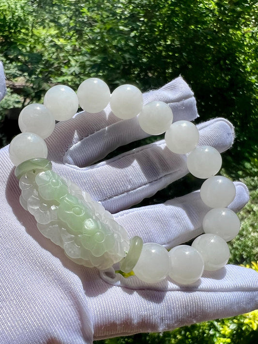 Certified natural jade/Qinghai white nephrite bracelet with Emerald green nephrite flower pendant/charm天然软玉 翠青雕花手牌 /12mm白玉圆珠手串  #7849