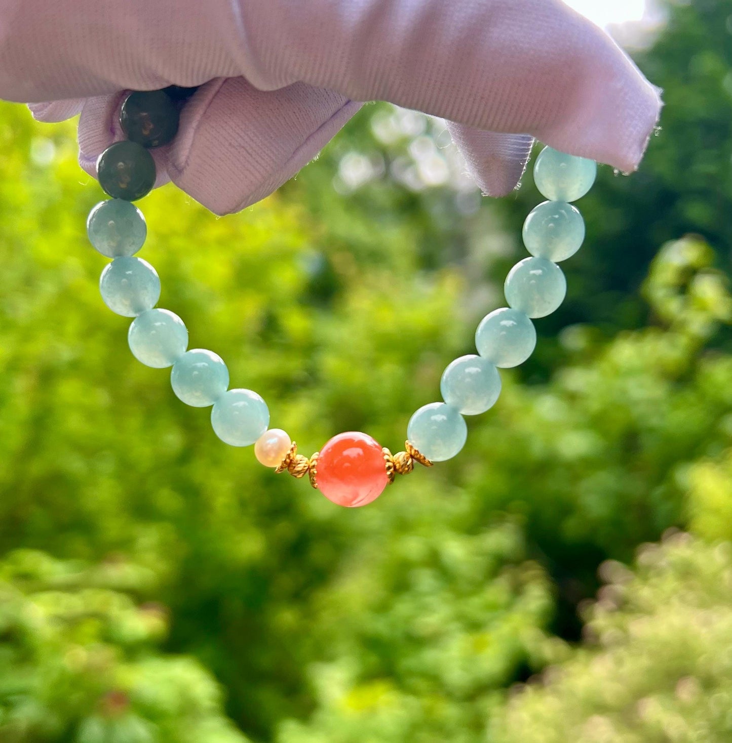 7.8mm Certified natural untreated Grade A Jade bracelet/Guatemala Jadeite bracelet/icy blue Jadiete 天然精品无优化冰种蓝水翡翠手串 起胶起莹光#0170 晴水蓝