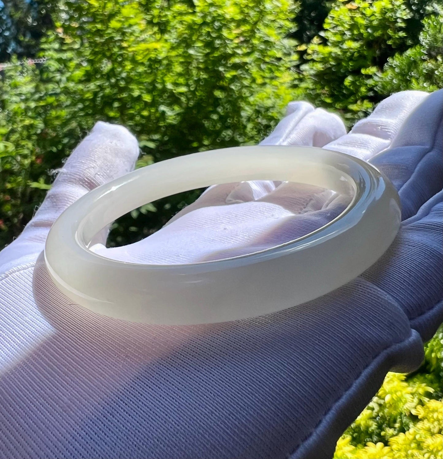 55mm Certified natural jade/Qinghai icy white nephrite bangle/smoky white 天然精品 青海老料白玉手镯  圆条 平安镯#3141 高冰藕白色