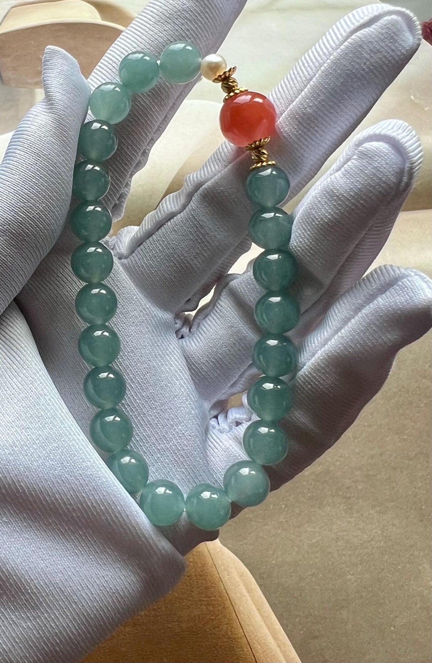 7.8mm Certified natural untreated Grade A Jade bracelet/Guatemala Jadeite bracelet/icy blue Jadiete 天然精品无优化冰种蓝水翡翠手串 起胶起莹光#0170 晴水蓝