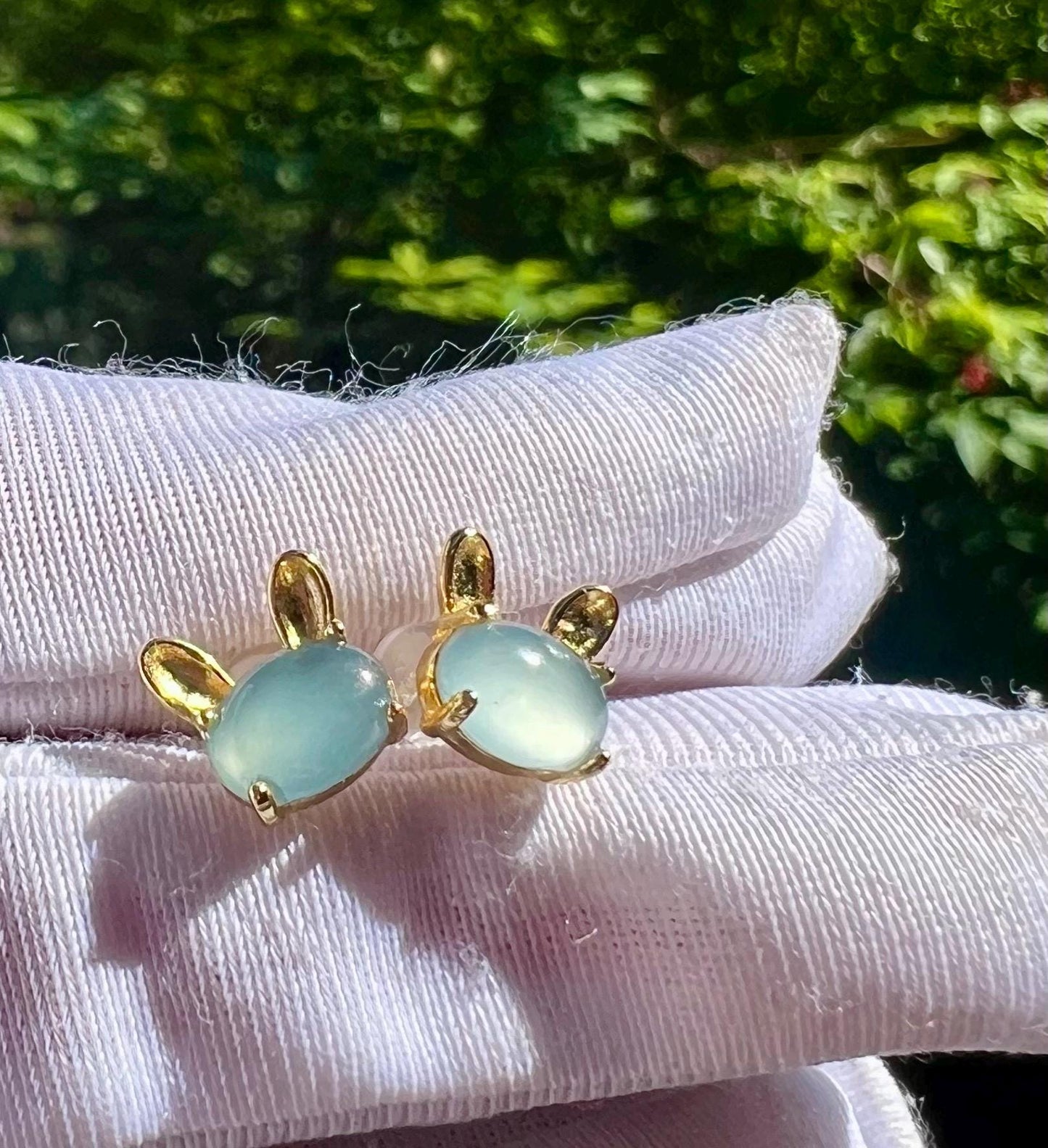 Certified natural Guatemala Grade A Blue Jade / icy  blue Jadiete bunny shaped stud earrings/S925 天然A货危料蓝水翡翠  兔子造型 耳环 耳钉 #0085