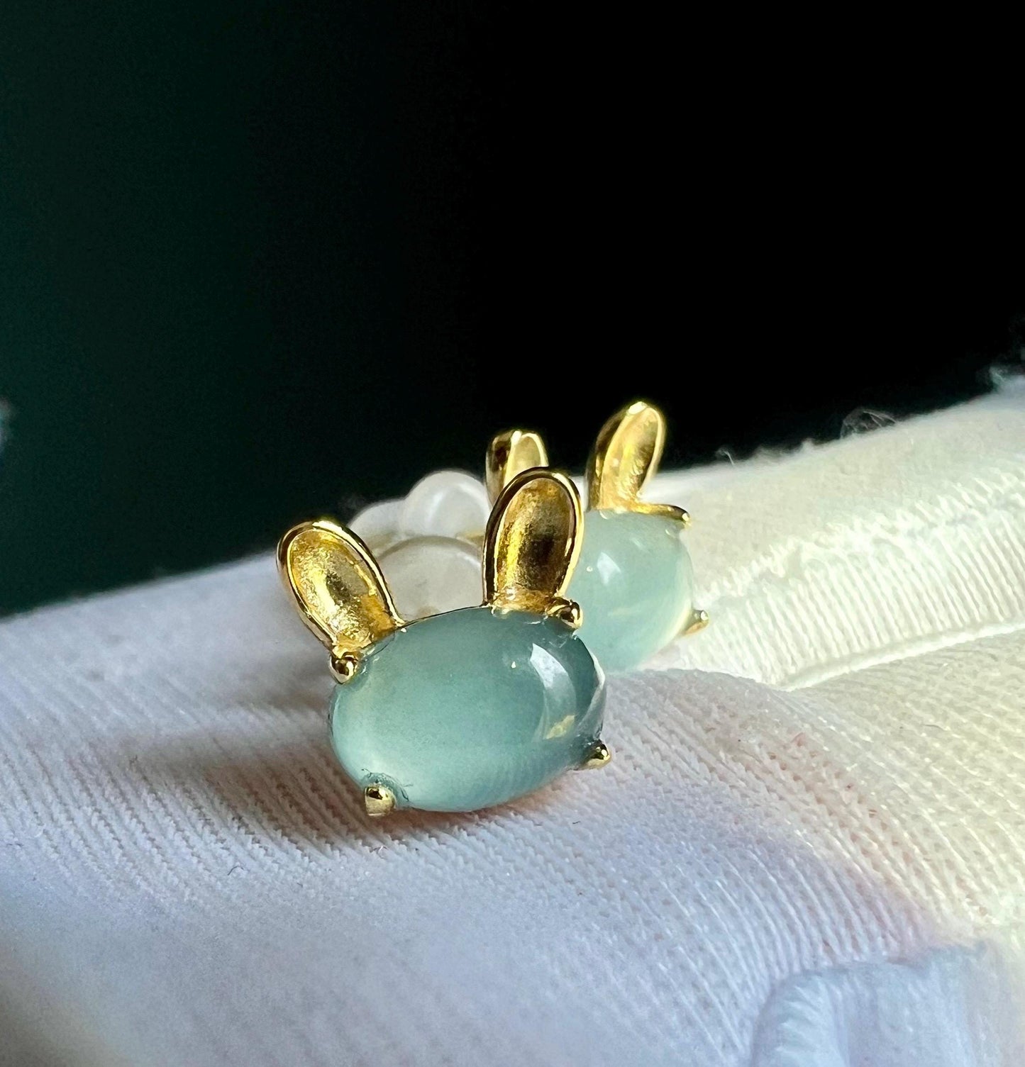 Certified natural Guatemala Grade A Blue Jade / icy  blue Jadiete bunny shaped stud earrings/S925 天然A货危料蓝水翡翠  兔子造型 耳环 耳钉 #0085