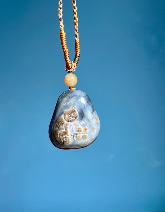 Certified natural jade /Qinghua nephrite Kitten butterfly pendant necklace/river nephrite with original skin天然软玉 玉龙河子料青花雕刻小猫扑蝶吊坠 #7953 独子原皮