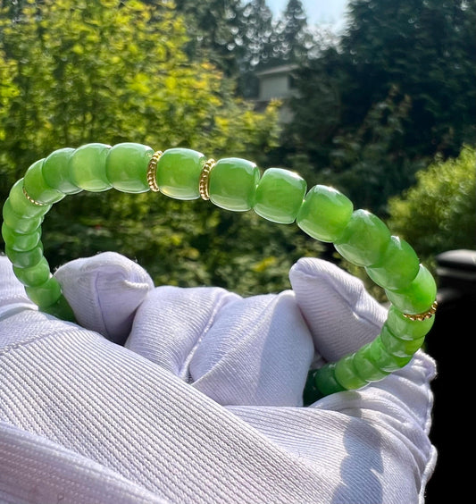 Certified natural nephrite green jade/ green nephrite bracelet /fresh bright green/straight cut beads 天然软玉 碧玉 鲜嫩果绿 冰果阳绿 直切珠 极限弧#2901冰胶起莹光