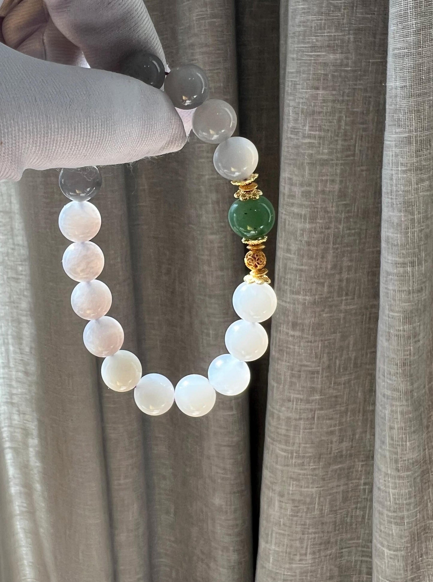 9.8mm+ Certified natural jade/Gradient purple nephrite bracelet/ icy smoky purple/天然软玉 老矿 冰烟紫  渐变紫手串 #3731 冰润细糯 搭配碧玉苹果绿圆珠