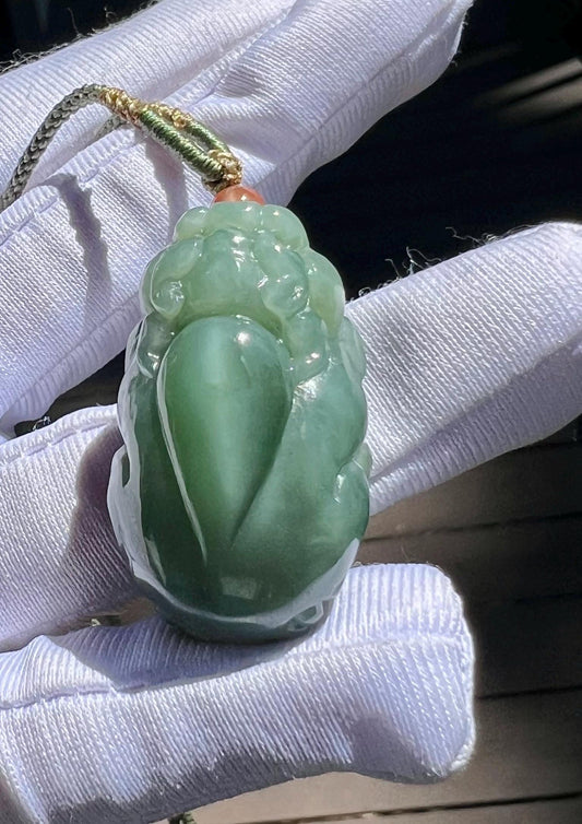 Certified natural nephrite green jade/Siberian bluish green nephrite carved Pixiu pendant necklace/chatoyant green nephrite天然软玉 碧玉 粉青猫眼貔貅吊坠#7708