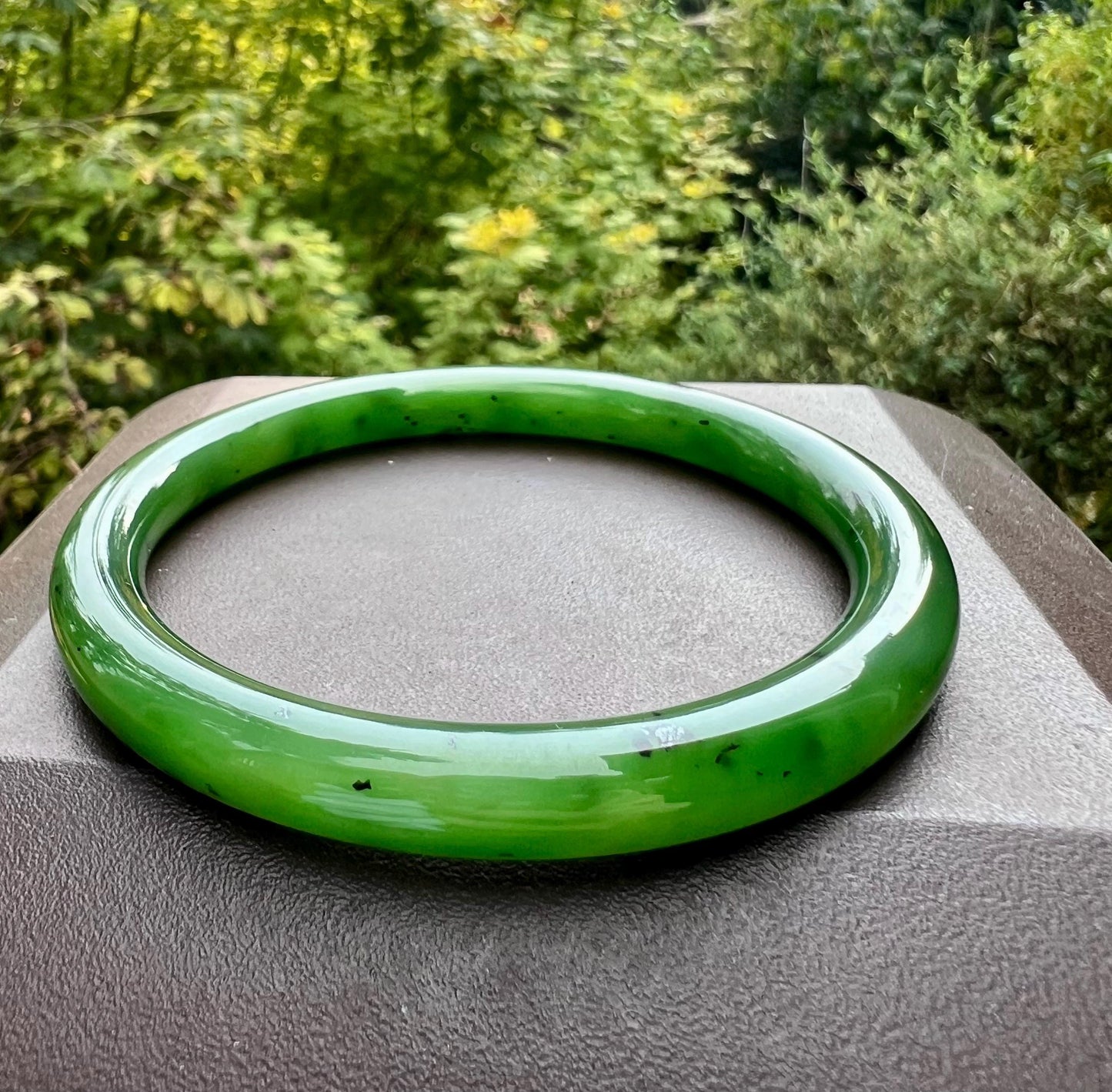 Certified Green Nephrite Jade Bangle: Natural Round Jadeite Bracelet (61.2mm, 34.04g #0391