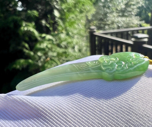 Certified natural nephrite green jade/chatoyant green nephrite Dragon Sword pendant necklace 天然软玉 碧玉 冰绿猫眼 睚眦宝刀 吊坠项链#0289